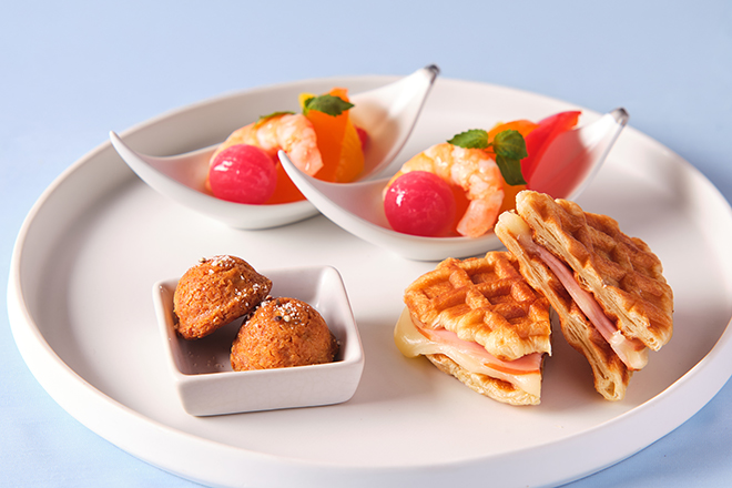 グラマシーアフタヌーンティー ～アリスのいちごのお茶会～　イメージ画像