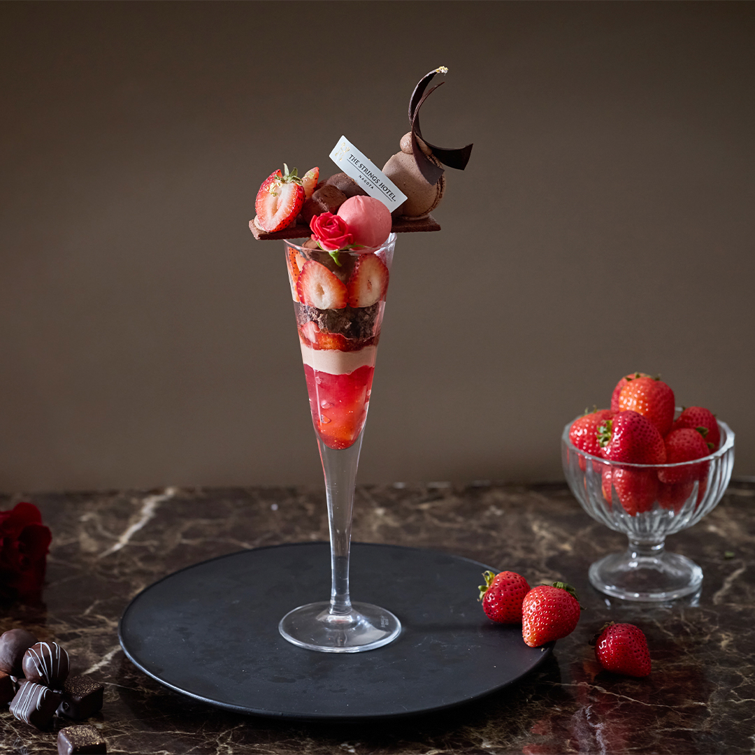 【ホテル開業10周年記念】大人のご褒美パフェ～Strawberry＆Chocolate～　イメージ画像