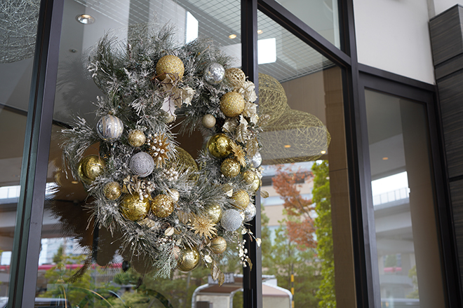 きらめく館内を巡る。ストリングスホテル 名古屋のクリスマス　イメージ画像