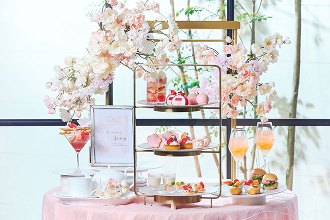 【ホテル開業10周年記念】グラマシーアフタヌーンティー ～いちごと桜のマリアージュ～　イメージ画像