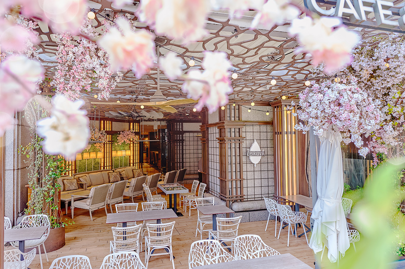 ザ ストリングス 表参道