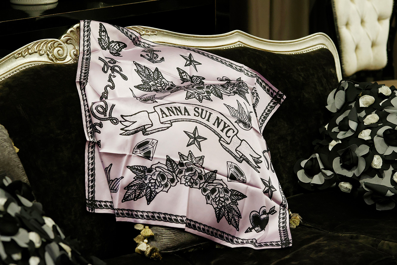 ザ ストリングス 表参道