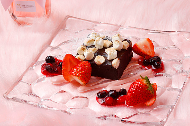 スペシャルデザート| ザ ストリングス 表参道