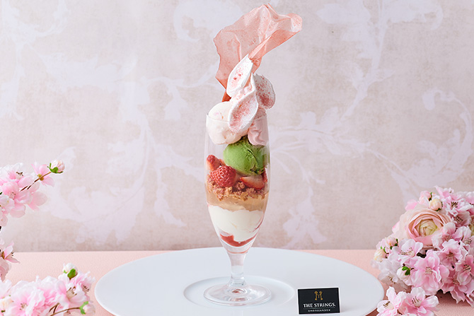 カフェ＆ダイニング ゼルコヴァの桜パフェ